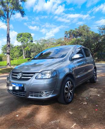 VOLKSWAGEN FOX 1.6 MI PLUS 8V FLEX 4P MANUAL VOLKSWAGEN FOX 1.6 MI PLUS 8V FLEX 4P MANUAL